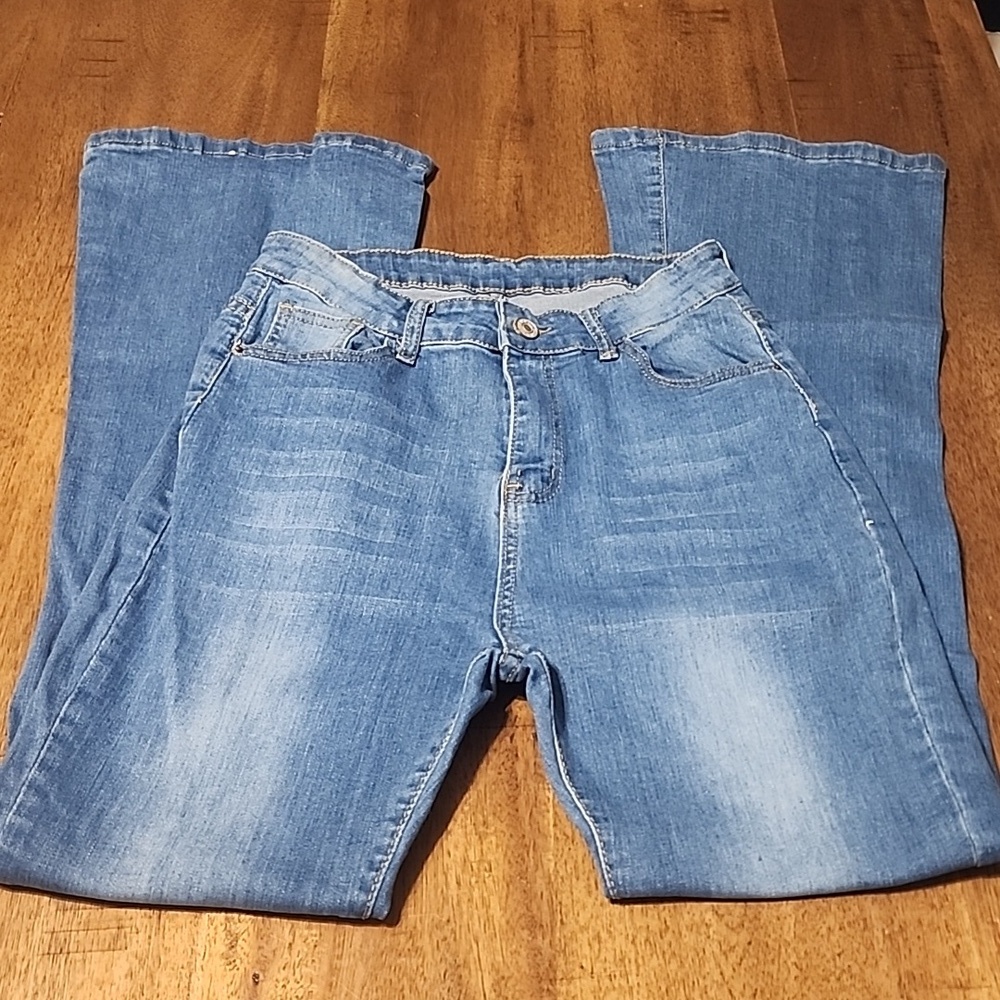 JEANS FLARE LEG SZ 26/29 SZ L